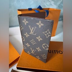 Louis Vuitton Monogram Passport Cover